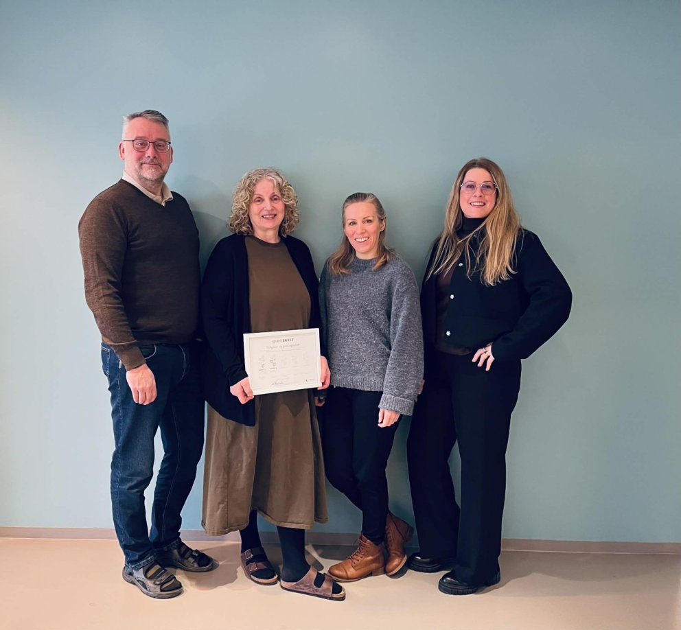 Teymi grænna skrefa

Frá vinstri: Heimir Bjarnason, Sigríður Bachmann, Sædís Arnardóttir og Helga &hellip;